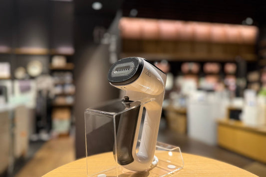 【Neakasa】「Magic 1 片手式吸着 衣類スチーマー」二子玉川 蔦屋家電にて販売開始